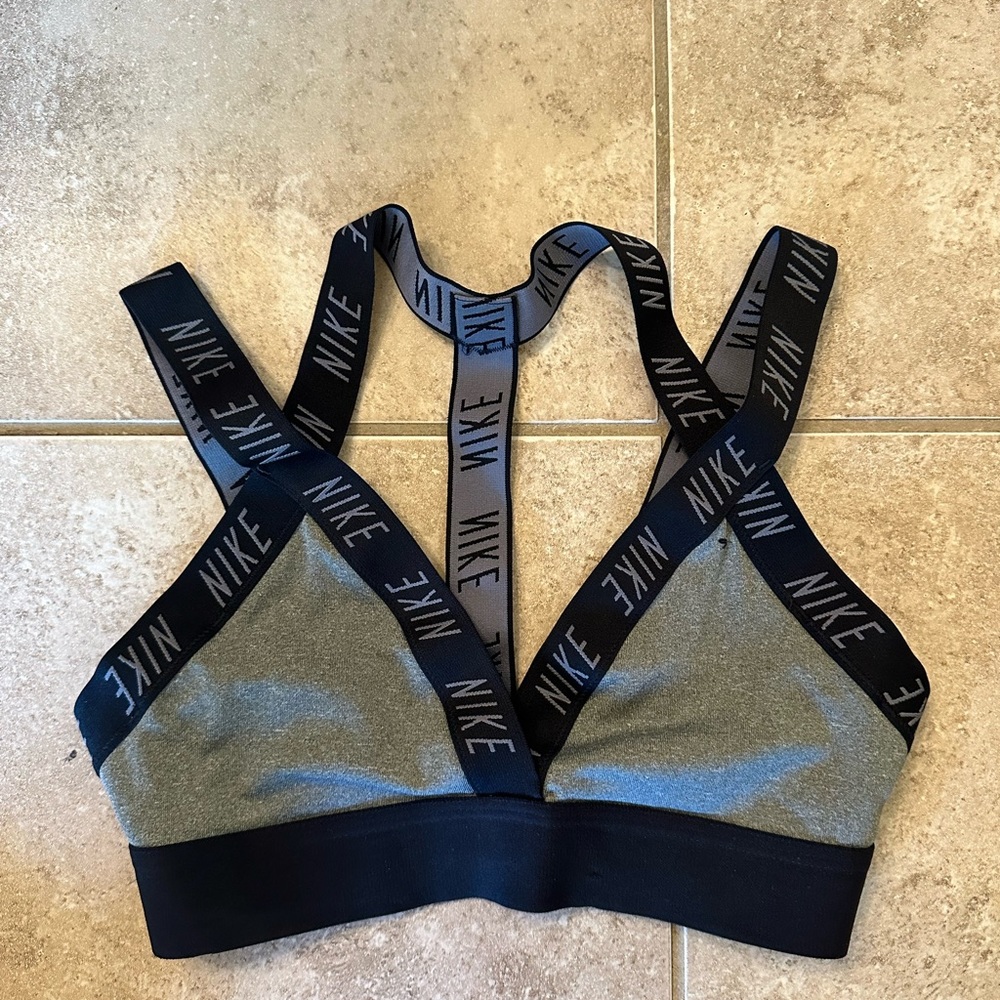 Nike Strappy Sports Bra XS